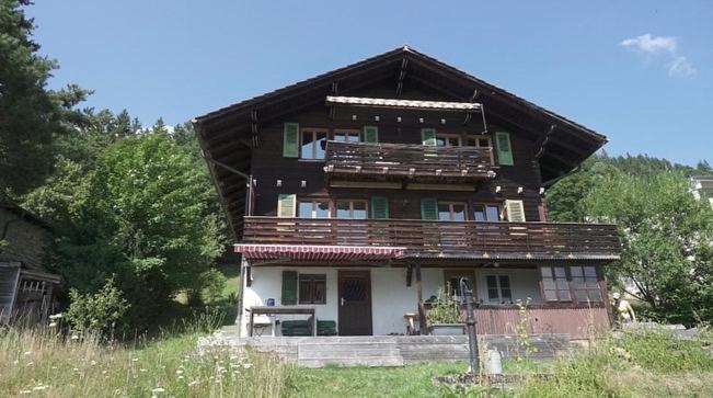 Chalet Friesli Беатенберг Экстерьер фото