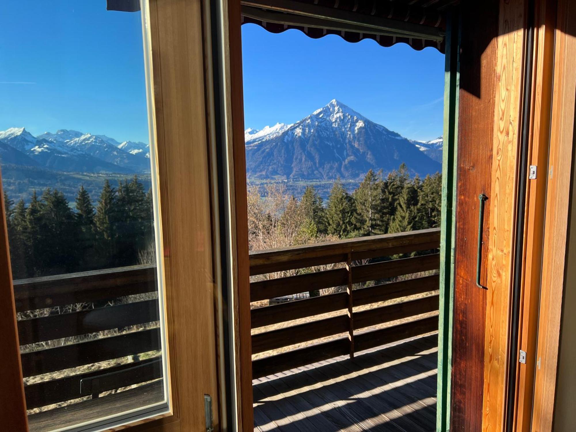 Chalet Friesli Беатенберг Экстерьер фото